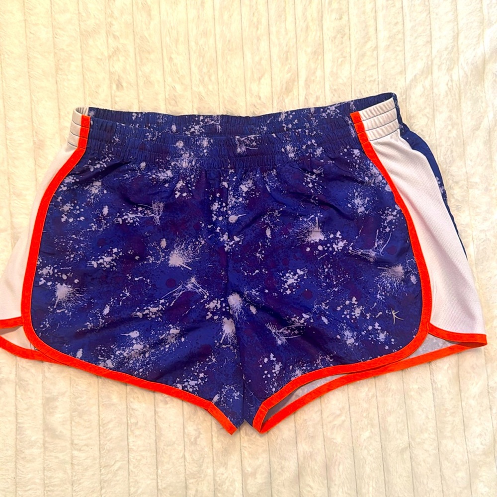 Women’s medium Dankskin athletic shorts
